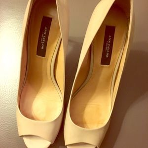 Ann Taylor pumps